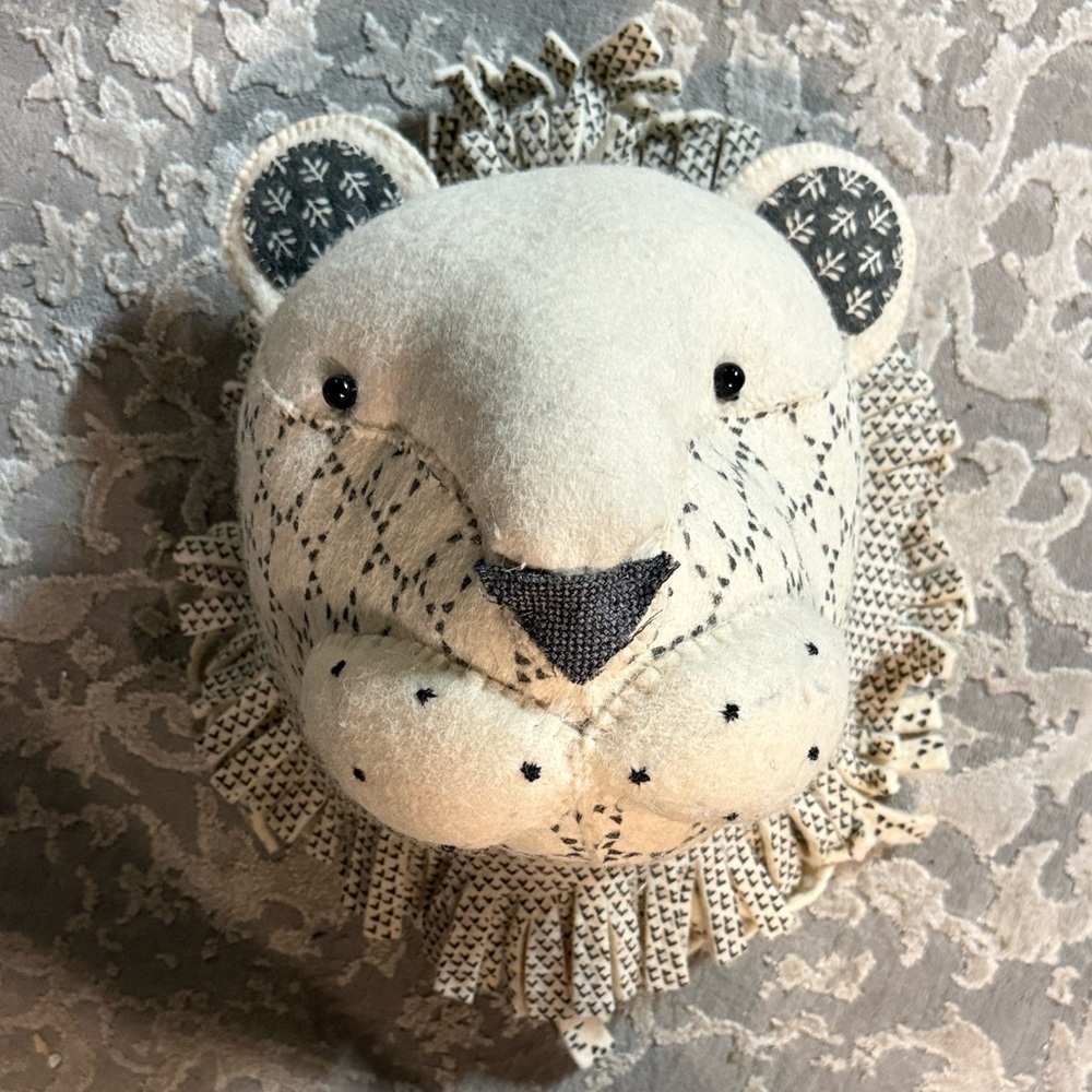 Fiona Walker London slate and ivory pattern felted lion head/ kids decor